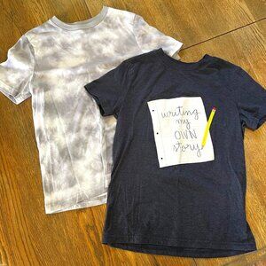 2 Boys T-Shirts